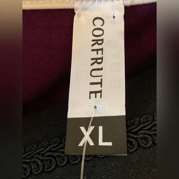NWT Women's Plus Corfrute Purple, Black and White Top V-Neck Size XL - Picture 3 of 4